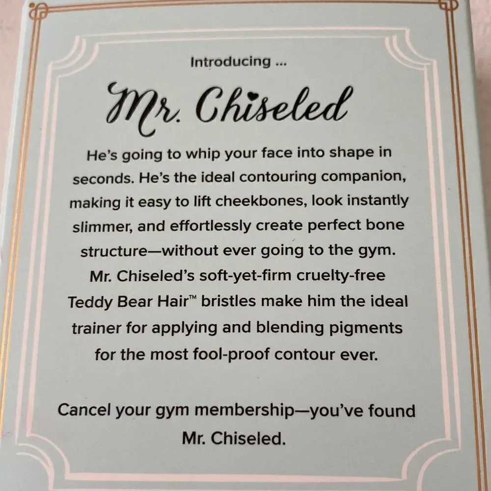 Too Faced Mr. Chiseled Contouring Brush